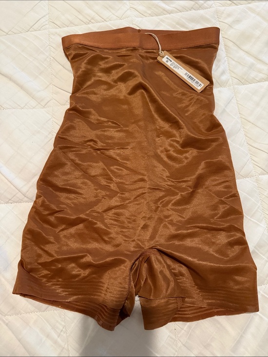 SKIMS Other - SKIMS Sculpting High-Waist Shapewear Shorts in Copper